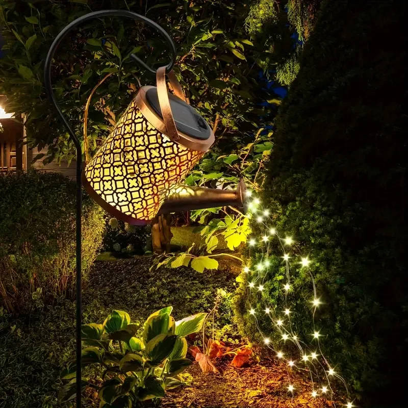 Solar-Gartenleuchte Elfe mit Gießkanne zum Stecken oder Hängen für Garten und Beet – 36 LEDs, Metall, Dämmerungsautomatik, bis 18 Stunden