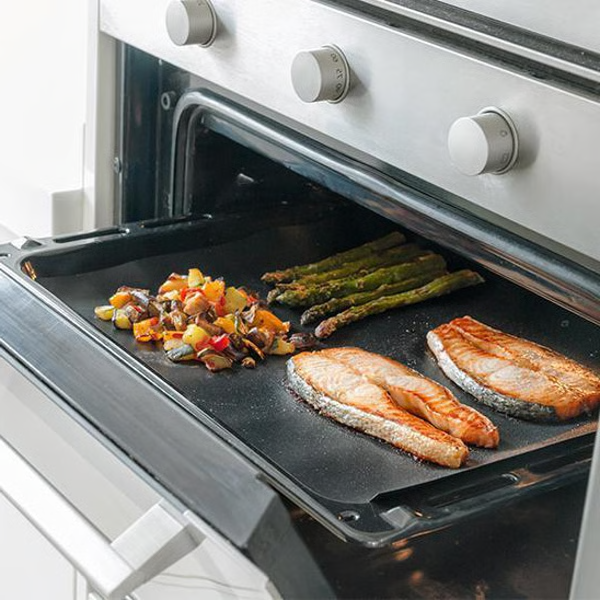 Wiederverwendbare Antihaft-Grillmatte für Holzkohlegrill, Infrarotgrill und Backofen – bis 260 °C, PTFE-beschichtetes Glasfasergewebe, zuschneidbar