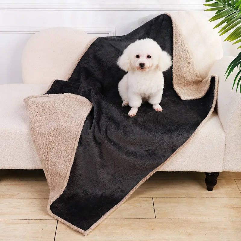Weiche Hundedecke für Körbchen, Sofa und Boden – kuschelige Liegedecke in 4 Farben und 4 Größen von 50 × 35 bis 100 × 70 cm