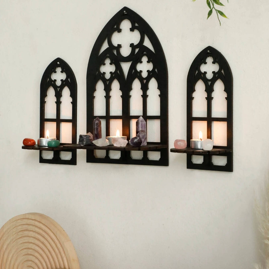 Gothic-Wandkerzenhalter im Kirchenfenster-Design im 3er-Set für Wohnzimmer, Schlafzimmer und Flur – Wandregale mit Ablage, 1 groß und 2 klein, Schwarz