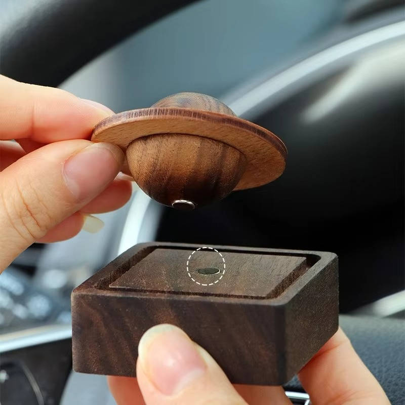 Passiver Holz-Aroma-Diffusor in Planetenform für Auto, Schreibtisch und Nachttisch – Holzkugel mit Ring auf magnetischem Holzsockel, ohne Strom