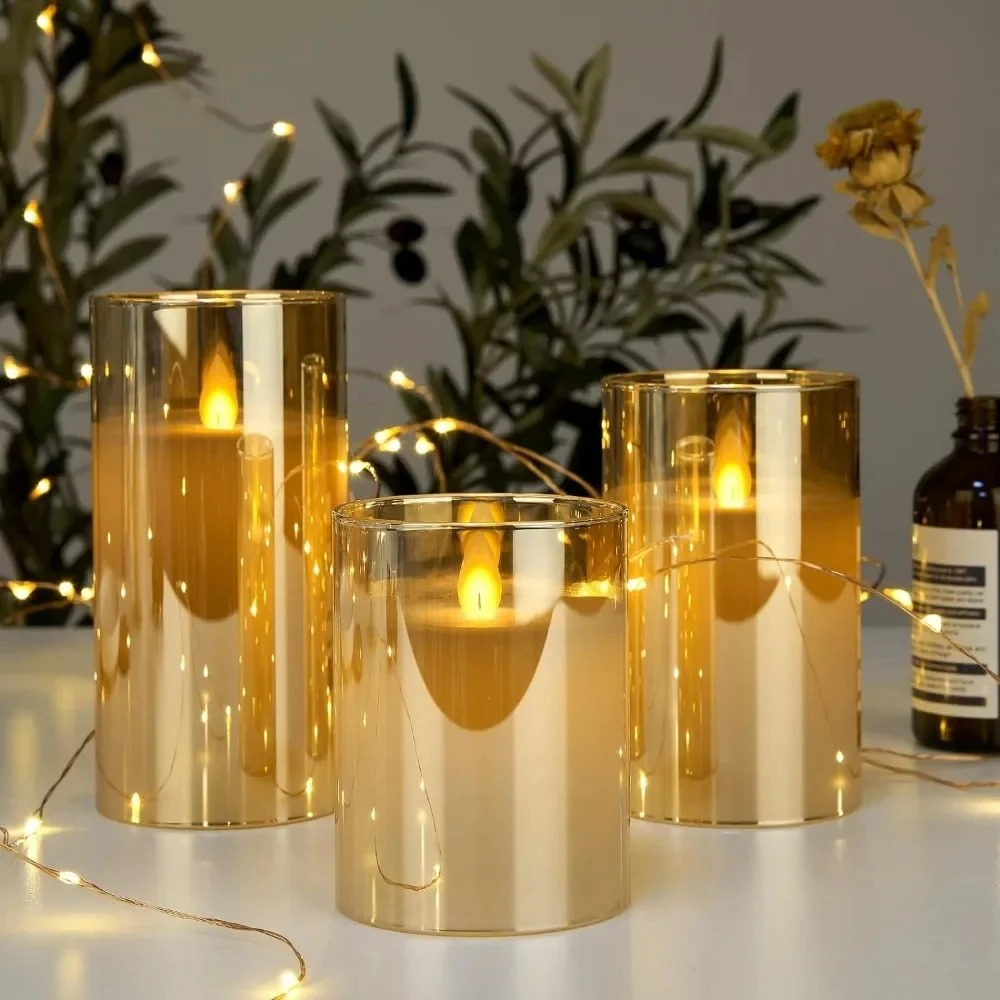 Flammenlose LED-Kerzen im Glas mit Echtwachskern im 3er-Set mit Fernbedienung für Esszimmer und Leseecke – 3D-Flamme, Timer, dimmbar, 3 Farben