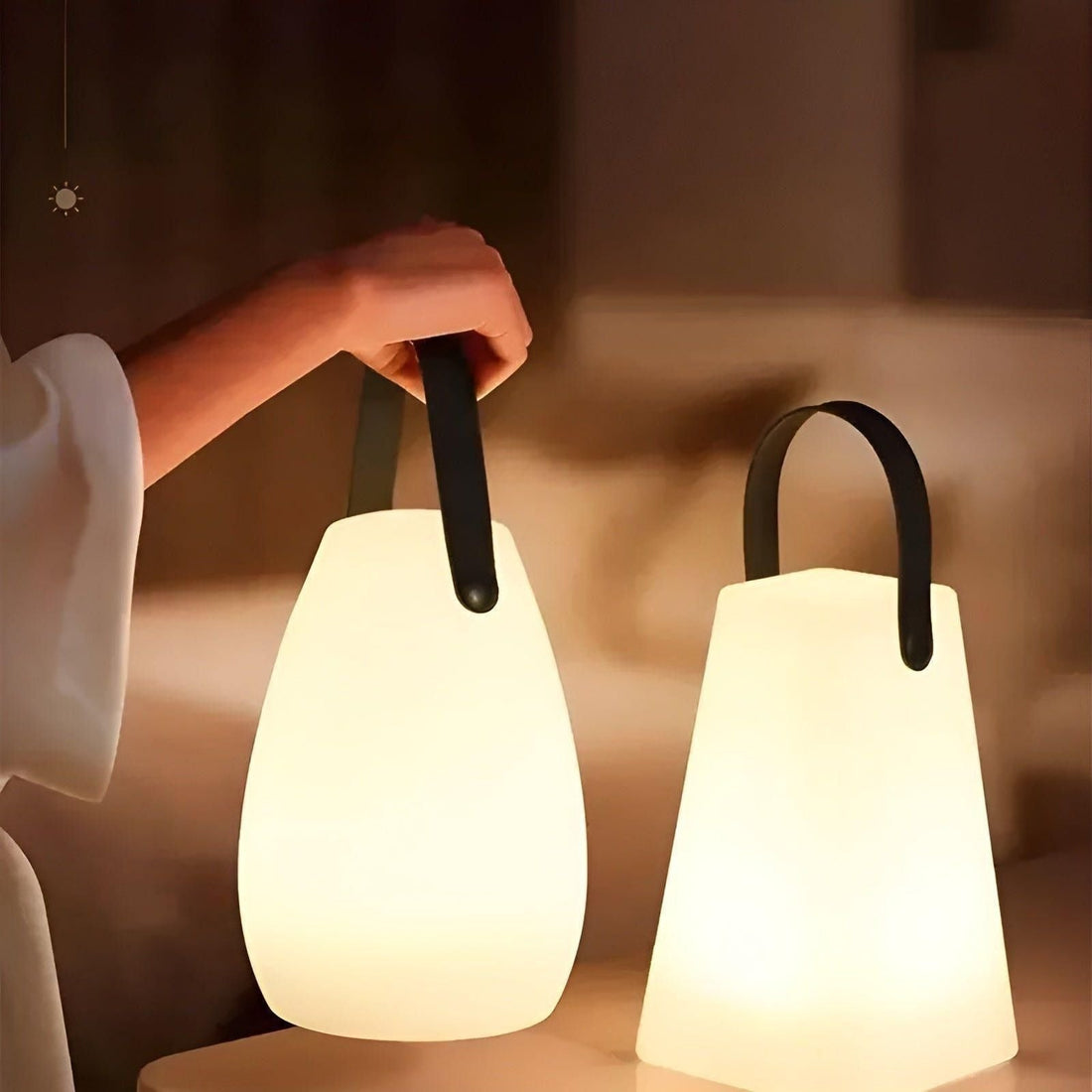 Kabellose LED-Tischleuchte mit Akku und Tragegriff für Wohnzimmer, Terrasse und Camping – wassergeschützt, dimmbar, Fernbedienung, 4 Modelle