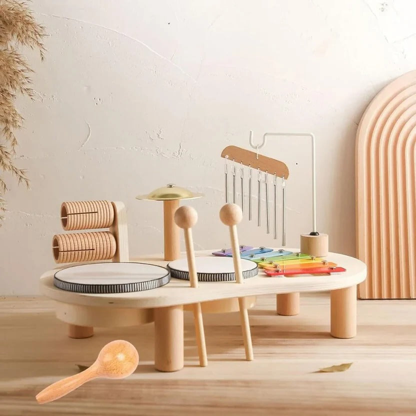 Montessori-Musiktisch aus Holz mit 2 Trommeln, Xylophon und Becken für Kleinkinder ab 12 Monaten – Windspiel, Rassel, ca. 32 × 22 cm