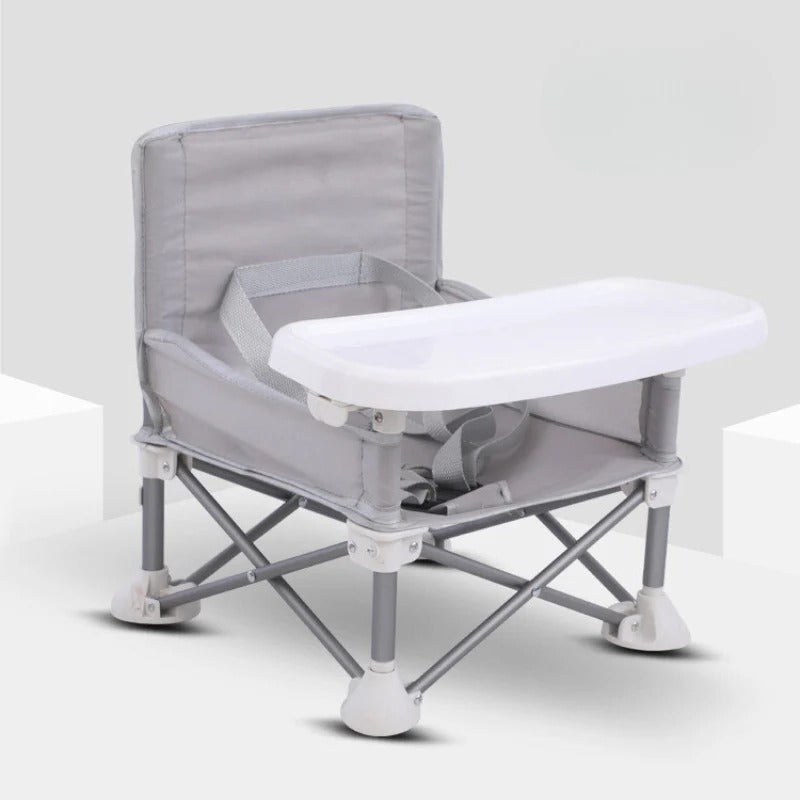 Klappbarer Kindersitz mit Esstablett und Sicherheitsgurt für Camping, Garten und Picknick – tragbarer Kleinkindstuhl mit Faltgestell, Grau oder Rosa
