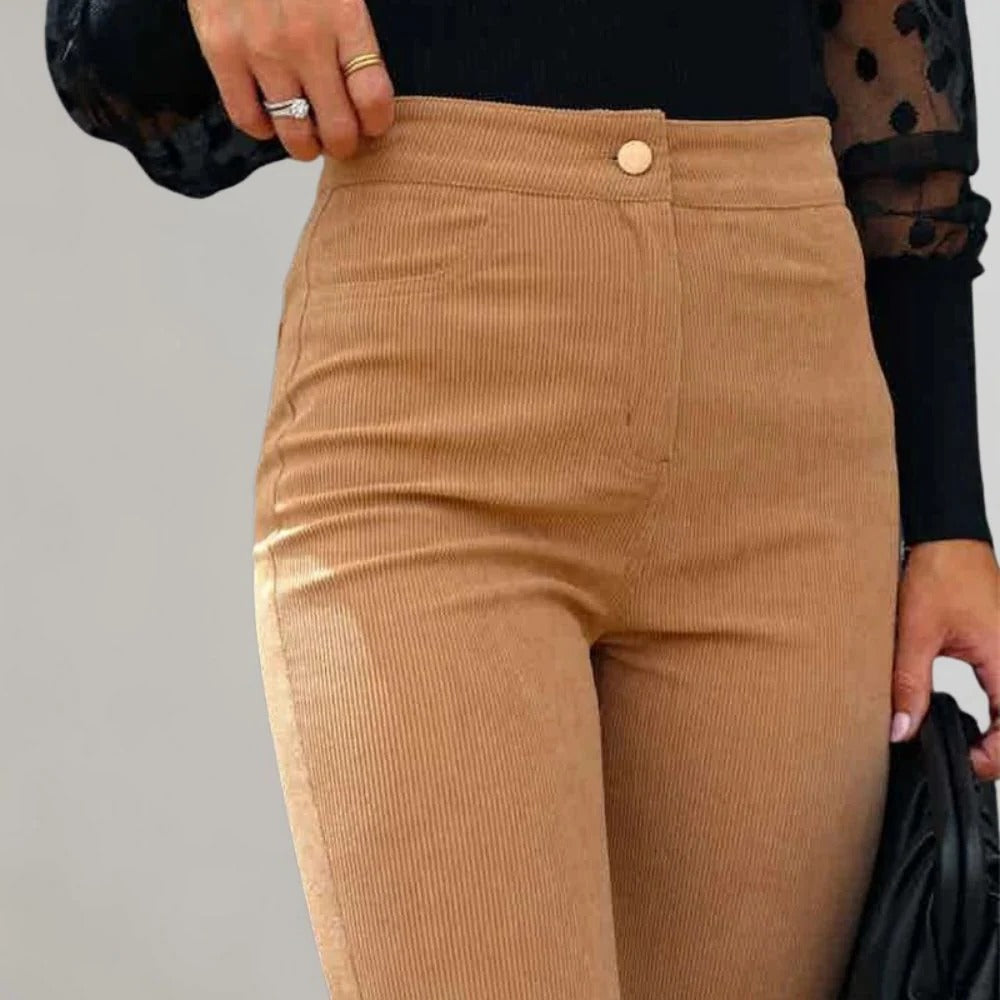 Ausgestellte Cordhose für Damen im Schlaghosen-Schnitt für Büro, Alltag und Wochenende – weicher Cord, atmungsaktiv, S bis 3XL, 6 Farben