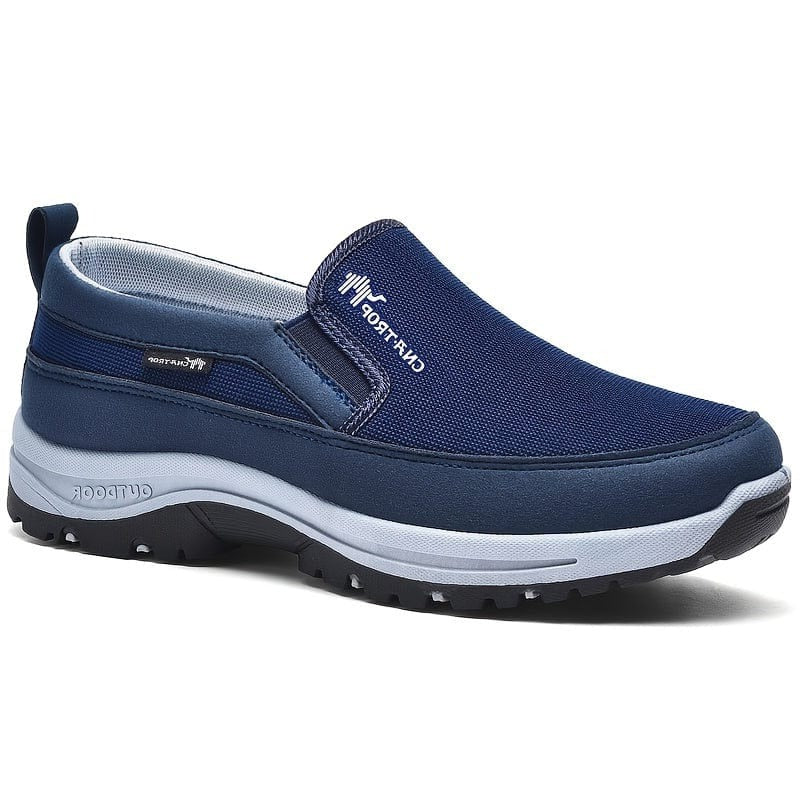 Herren-Slipper aus Textil mit Besatz in Wildlederoptik für Freizeit und Outdoor – elastischer Einstieg, Profilsohle, Größen 6 bis 13, 4 Farben