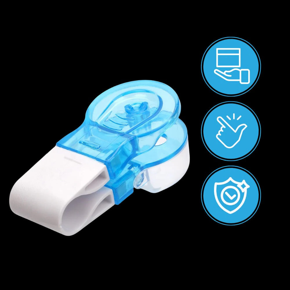 Tablettenausdrücker mit Auffangschale für Blisterpackungen zu Hause und unterwegs – Taschenformat, transparente Schale, Blau und Weiß