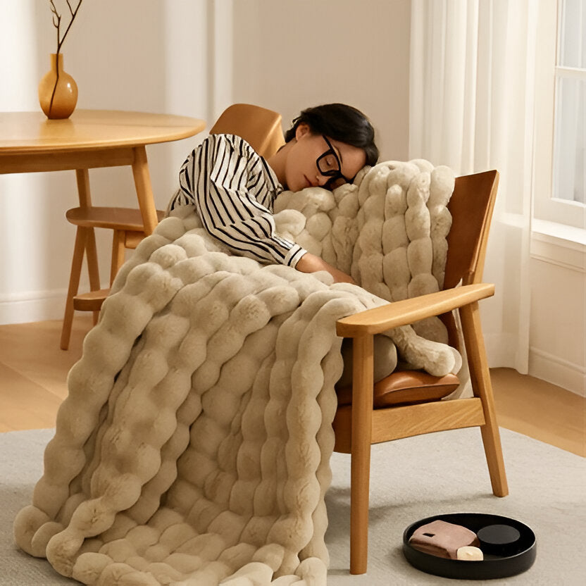Plüschdecke mit Blasenstruktur für Bett, Sofa, Leseecke und Reise – ca. 100 × 160 cm, ganzjährig, maschinenwaschbar, schnell trocknend, 5 Farben