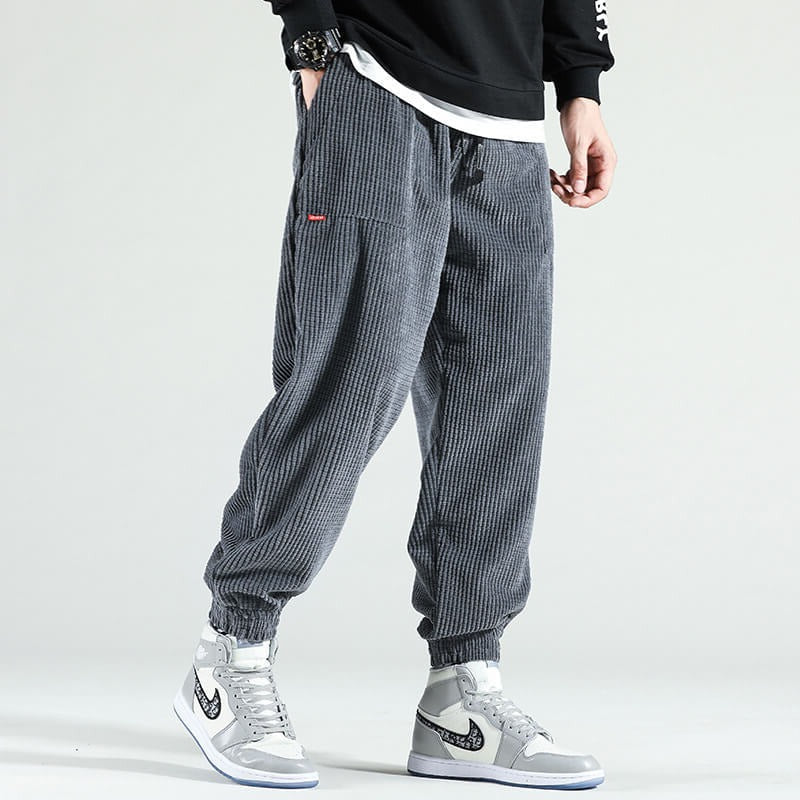 Herren-Cordhose im Jogger-Schnitt mit Tunnelzug und Beinbündchen für Alltag und Freizeit – weicher Cord, S bis 2XL, Dunkelblau, Grau oder Schwarz