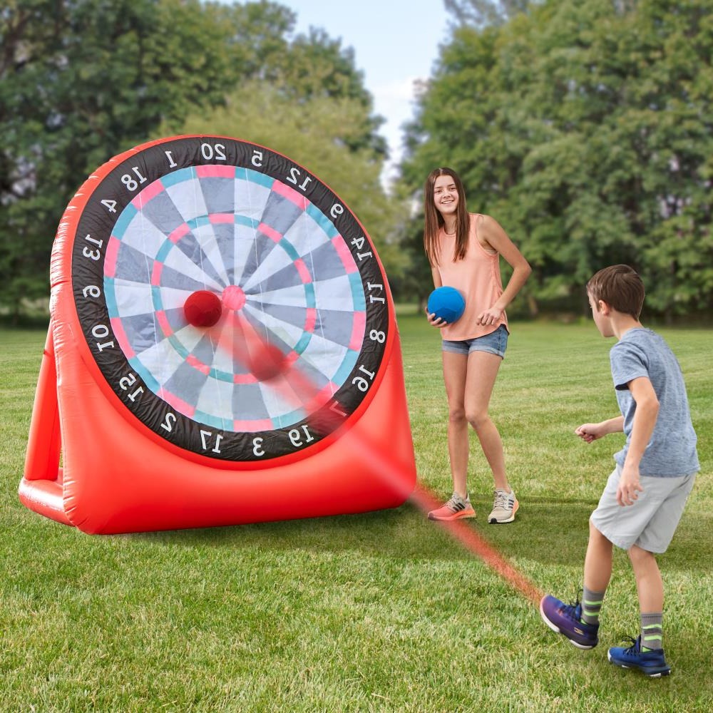Aufblasbare Fußball-Dartscheibe für Garten, Party und Schulfest – ca. 2,1 m hoch, 4 Klettbälle, 350-W-Gebläse, Erdanker, Tragetasche