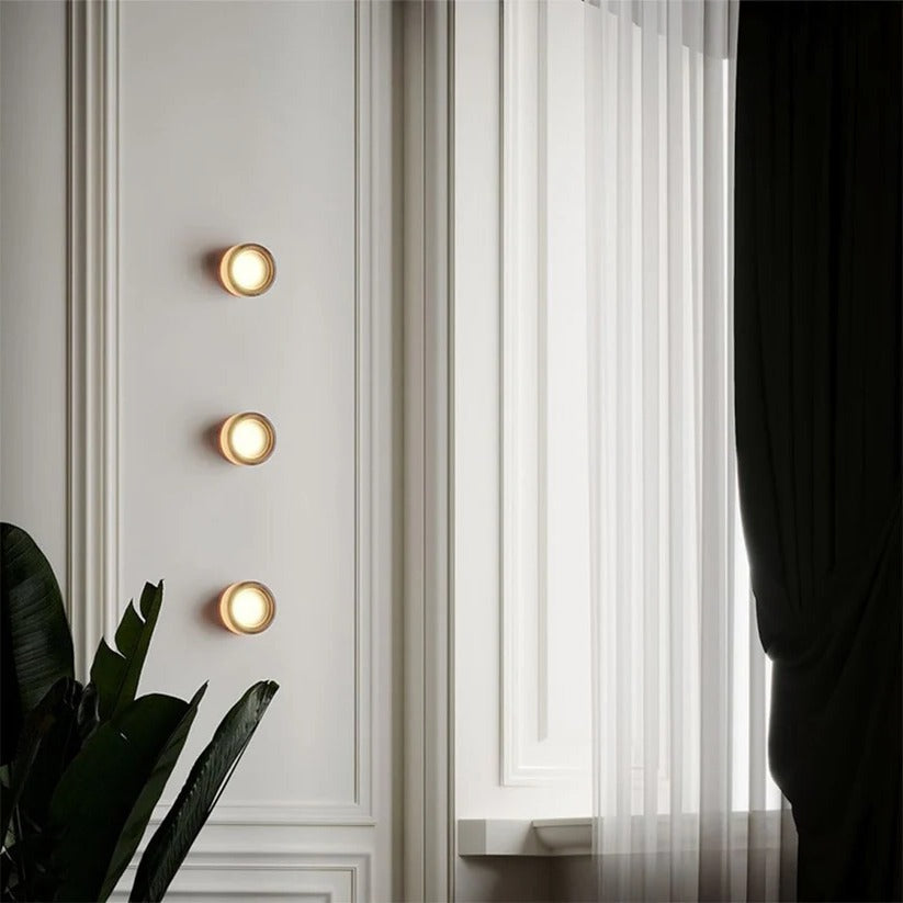 Runde LED-Wandleuchte mit dickem Glaskörper für Flur, Schlafzimmer und Wohnzimmer – Mulde in der Mitte, 3 Glasfarben, warmweiß oder 3 Lichtfarben