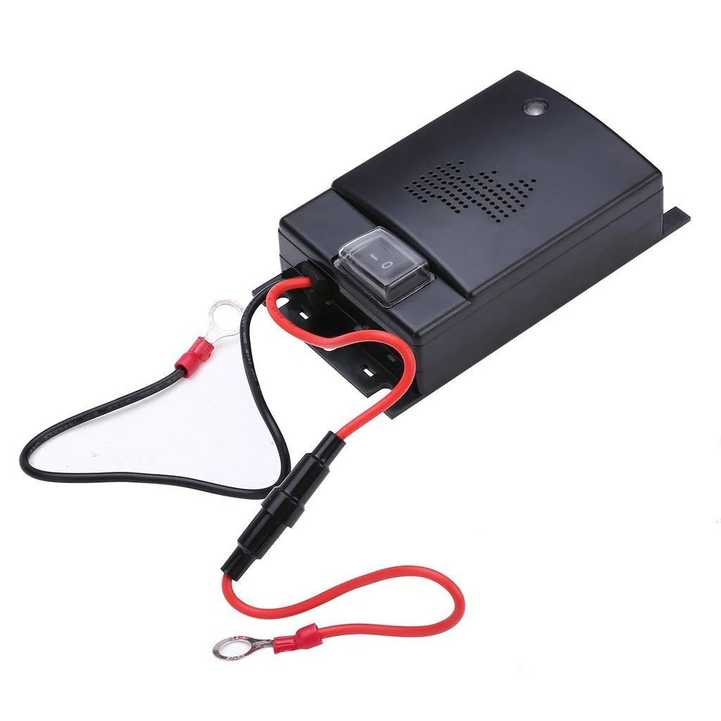 Ultraschall-Marderabwehr für Auto und Motorraum gegen Mäuse und Marder – 12 bis 45 kHz, 12-V-Anschluss, LED-Anzeige, kompakt