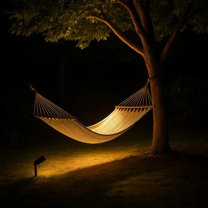 Solar-LED-Strahler mit Zoomlinse für Garten, Rasen und Terrasse – IP65, RGB und Warmweiß 3000 K, bis 12 h Leuchtdauer, Schwarz