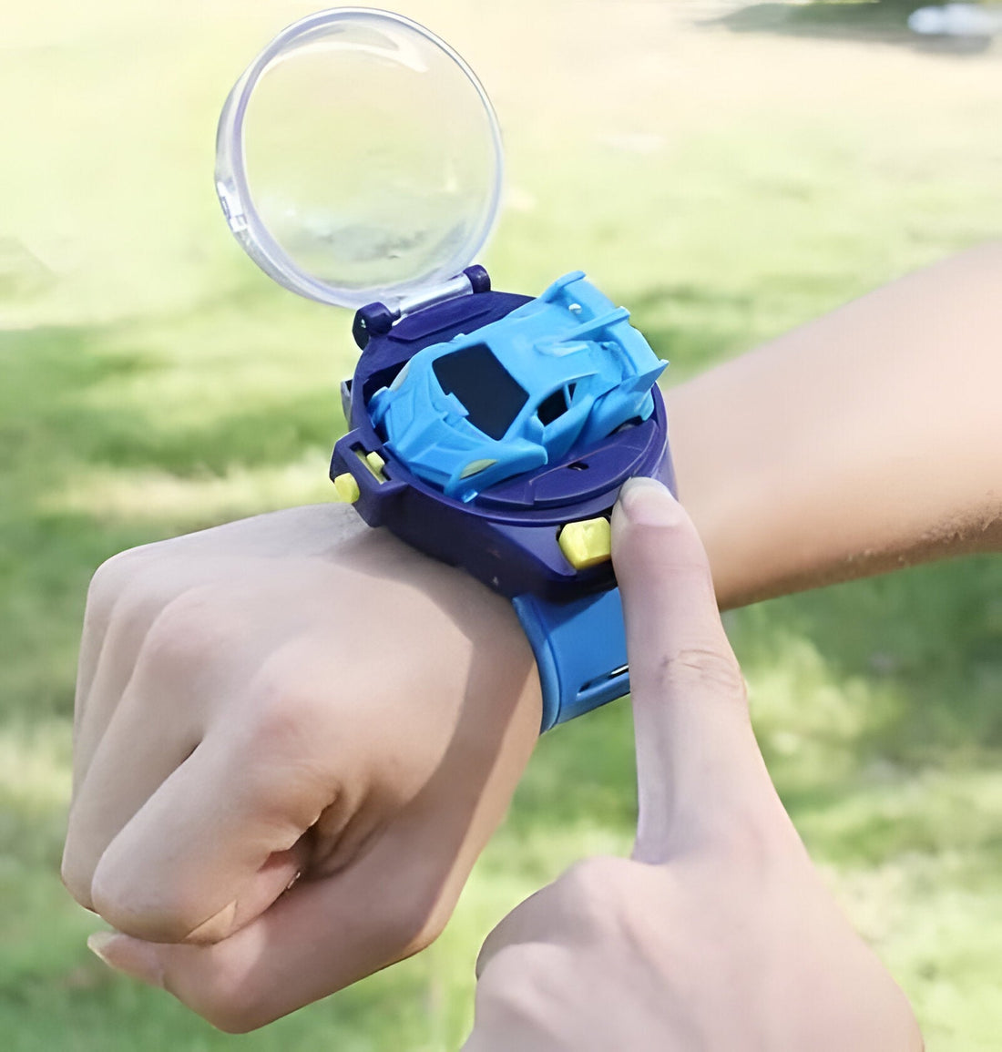 Spielzeuguhr mit abnehmbarem, ferngesteuertem Mini-Auto für Kinder zum Spielen unterwegs – Uhr als Fernbedienung, 2 Tasten, USB-Akku, 5 Farben