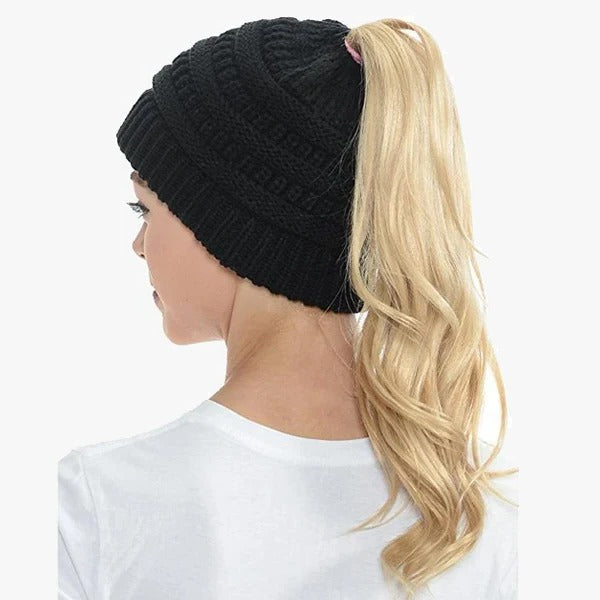 Damen-Beanie mit Zopfloch für Pferdeschwanz und Messy Bun für kalte Tage und Sport – Rippstrick aus Acryl, ca. 20 × 23 cm, 10 Farben