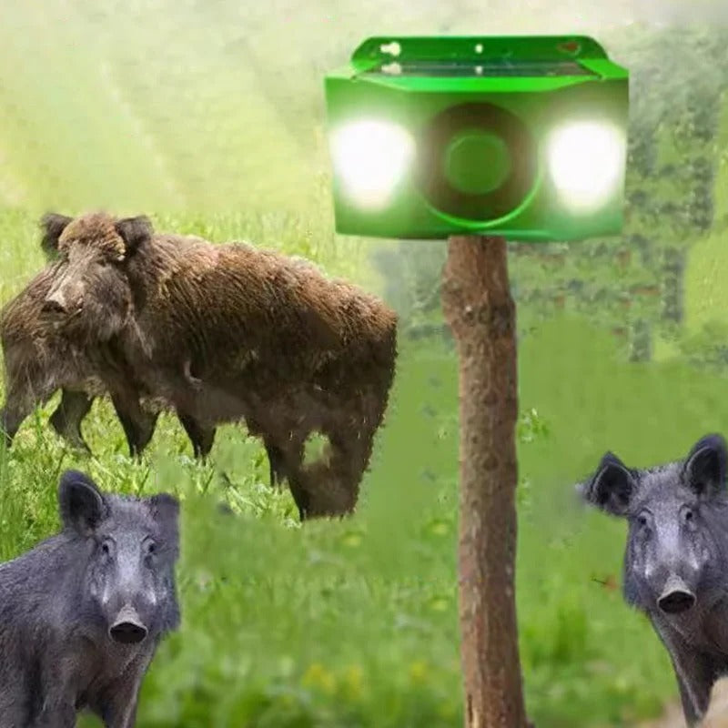 Solar-Warnleuchte zur Tierabwehr mit lautem Alarm für Garten, Hof und Stall – 2 Strahler, ca. 11 × 18,5 × 9,7 cm, wetterfest, Grün
