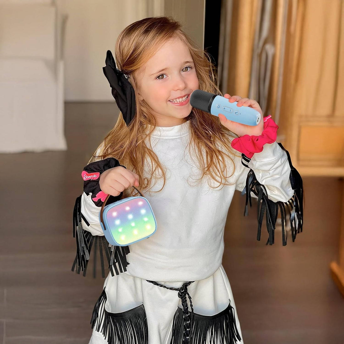 Mini-Karaoke-Maschine mit Funkmikrofonen für Partys, Familienabende und Kinderzimmer – mit Licht oder 2 Mikrofonen, 3 Farben