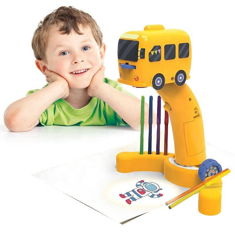 Zeichenprojektor für Kinder zum Nachzeichnen von Motiven – Projektionsspielzeug für Kinderzimmer, Motiv Bus, Flugzeug oder Einhorn
