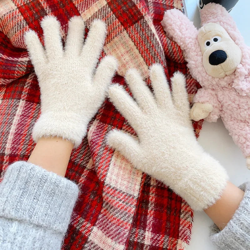 Weiche Plüsch-Winterhandschuhe für Damen für kalte Tage, Arbeitsweg und Spaziergang – Handschuhe in Schwarz, Weiß, Khaki, Rosa