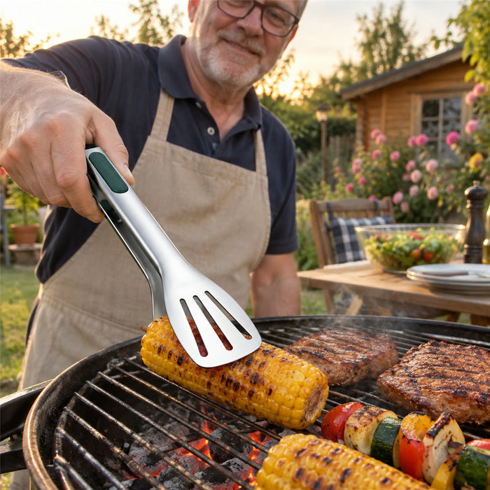 Grill- und Küchenzange aus Edelstahl mit breiten, geschlitzten Wenderenden für Grillen, Braten und Servieren – 17,5, 23,5 oder 28,5 cm, Federmechanik