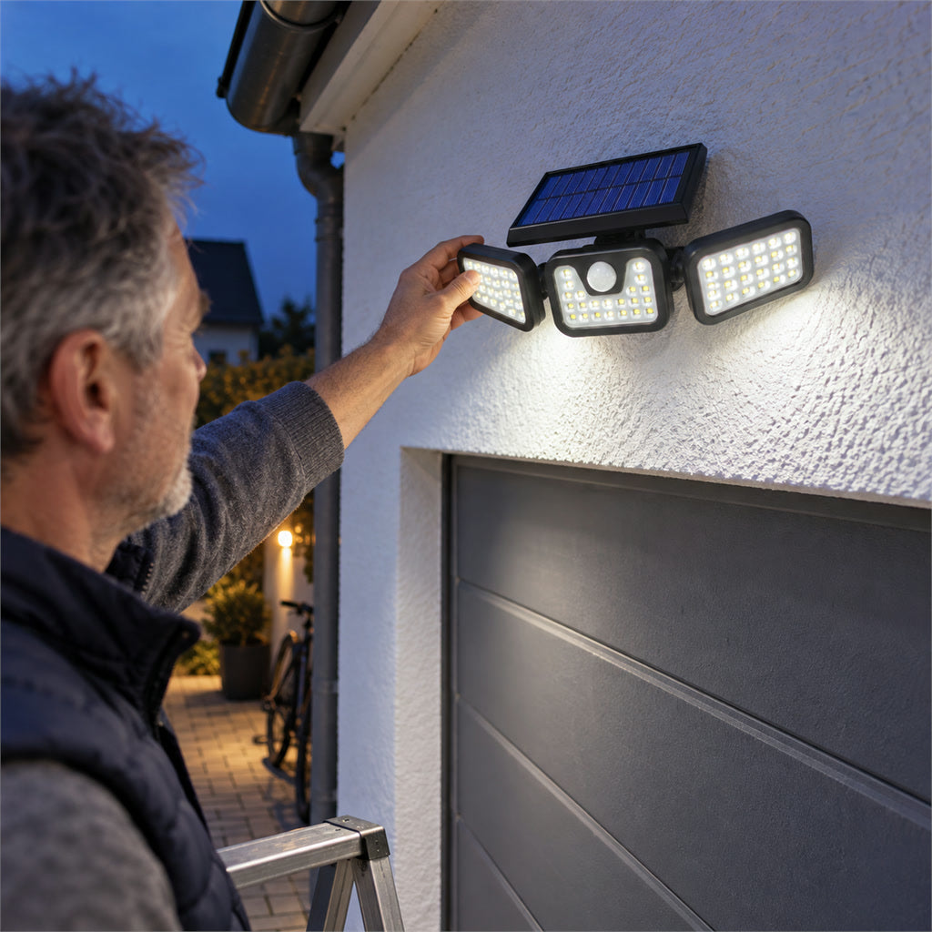 Solar-Außenleuchte mit Bewegungsmelder für Einfahrt, Terrasse und Garten – 74 LEDs, 3 schwenkbare Köpfe, 270° Leuchtwinkel, 3 Modi, IP65, 6500 K