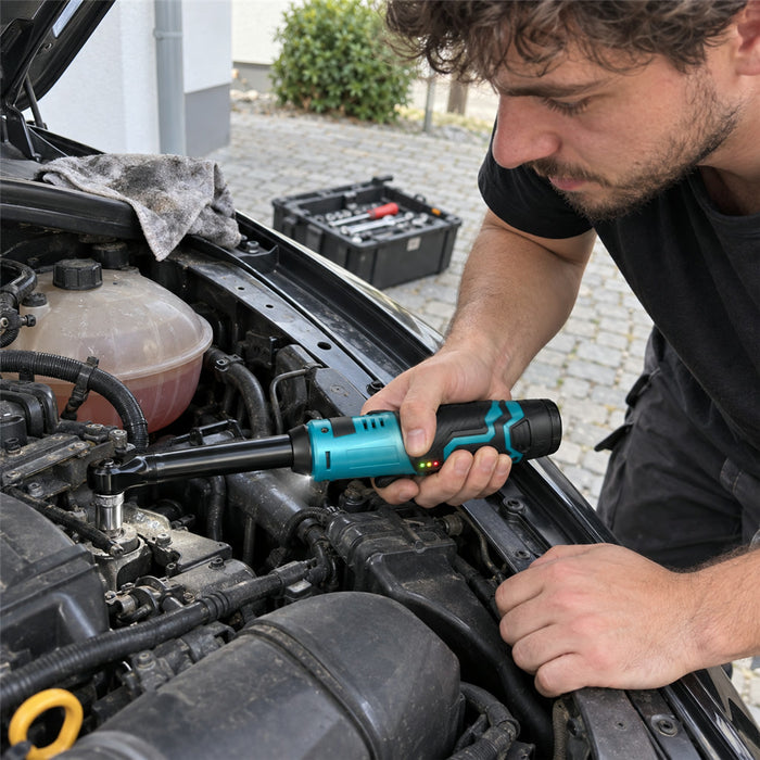 Akku-Ratsche 3/8 Zoll mit 15 cm verlängertem Hals für Kfz-Reparatur und Werkstatt – 54 Nm, manuell bis 149 Nm, 220 U/min, 12 V, LED-Licht