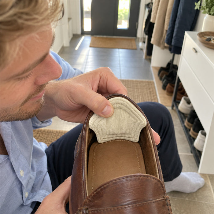 Fersenpolster in Beige oder Schwarz für Sneaker, Halbschuhe und Pumps – 11,5 × 8 cm, mehr Halt bei zu weiten Schuhen, ohne Werkzeug anzubringen