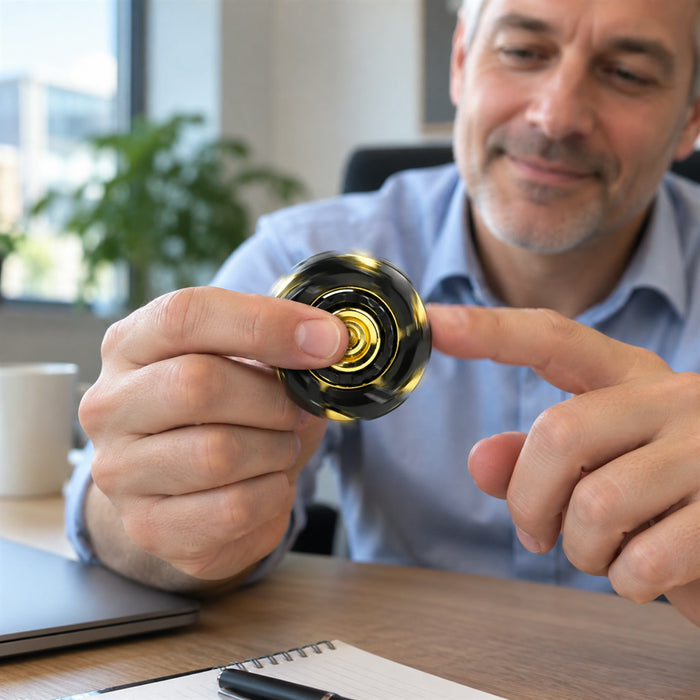 Fidget Spinner aus Metall als Handschmeichler für Schule, Büro und unterwegs – gut ausbalanciert, in 3 Farbvarianten