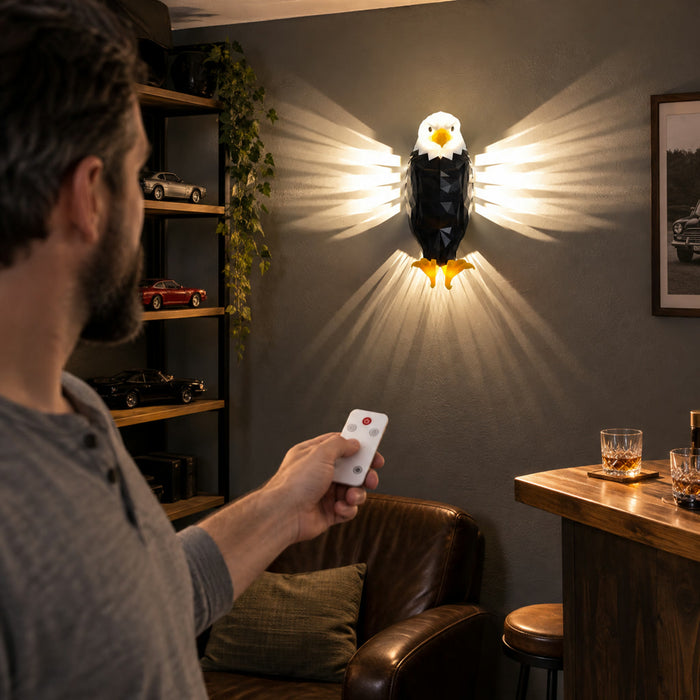 LED-Wandlampe Adler als Wanddeko für Wohnzimmer, Flur, Arbeitszimmer und Hausbar – Adler-Motiv mit stimmungsvollem Licht