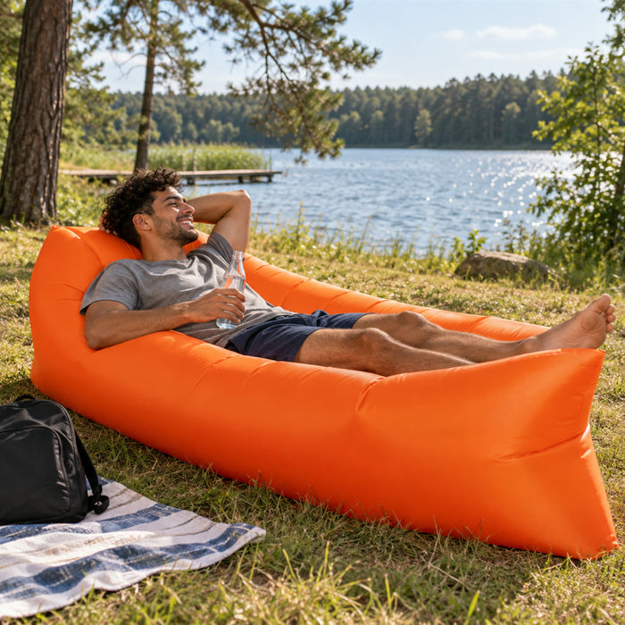 Aufblasbares Luftsofa aus reißfestem Polyester für Strand, Festival und Camping – ohne Pumpe befüllbar, bis 200 kg, 800 g, Tragetasche, 4 Farben