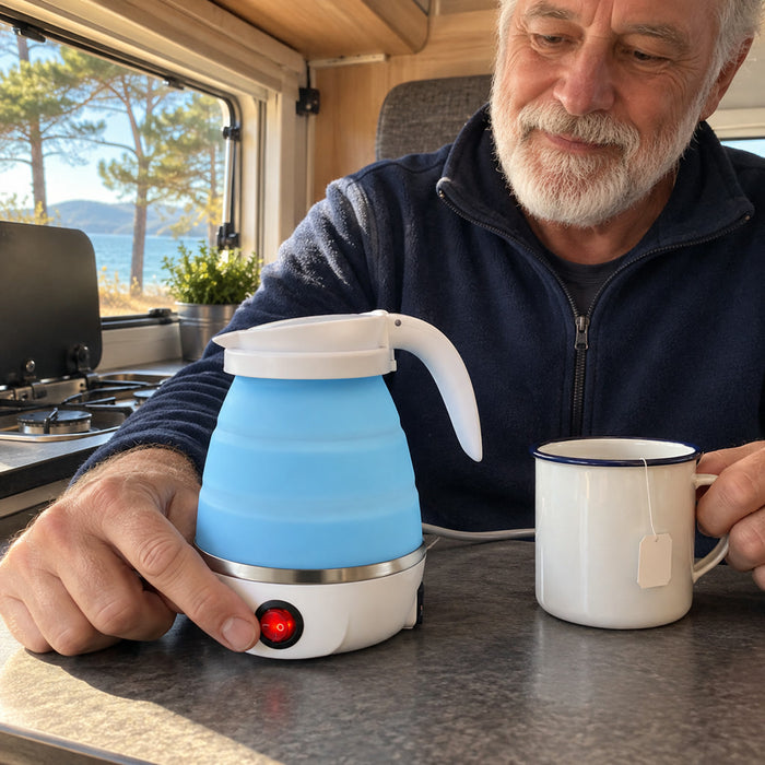 Faltbarer Reise-Wasserkocher aus Silikon mit Edelstahlboden für Hotel, Camping und Wohnmobil – ca. 500 ml, auf ca. 7,6 cm zusammenklappbar, 3 Farben